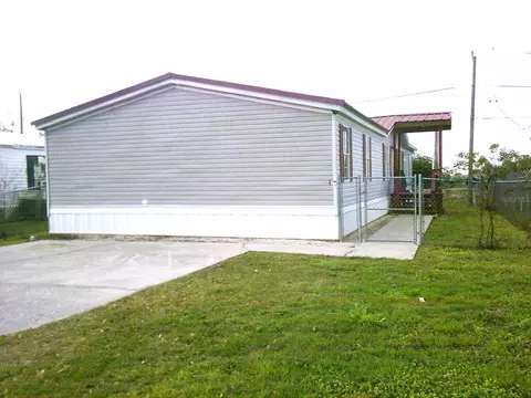 1052 Casey Ln, Okeechobee, FL 34974