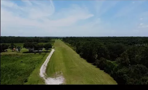 9000 NE 120th St, Okeechobee, FL 34972
