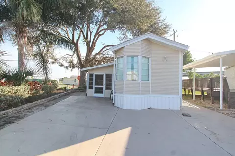 1159 Daniels Rd SE #1, Moore Haven, FL 33471