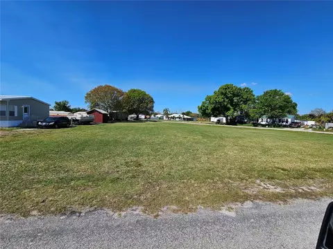 6 Jordan Loop #C, Okeechobee, FL 34974
