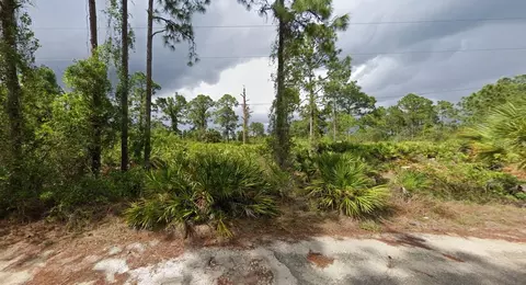 7788 Canal Ter, Labelle, FL 33935