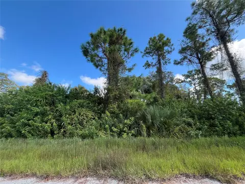 3201 20th St E, Alva, FL 33920