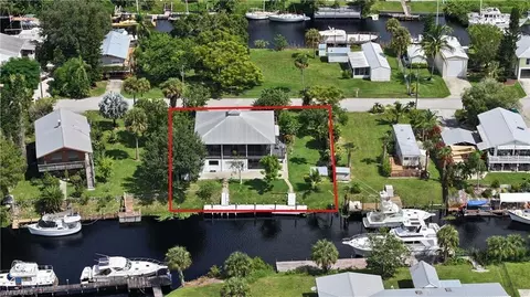 1102 Dolphin Ln, Moore Haven, FL 33471