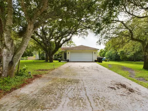 532 SE 32nd Ave, Okeechobee, FL 34974