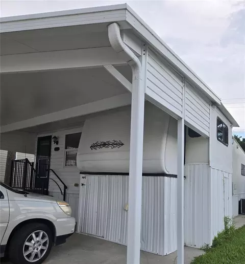 6611 SE 51st St #III, Okeechobee, FL 34974