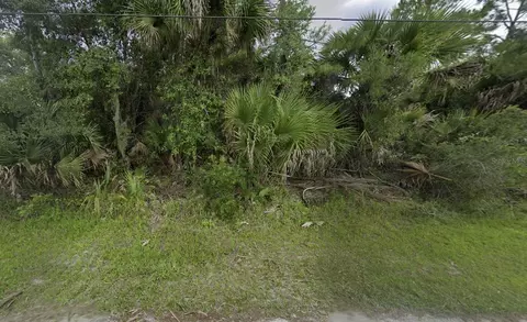 Dabarsky Avenue, North Port, FL 34291
