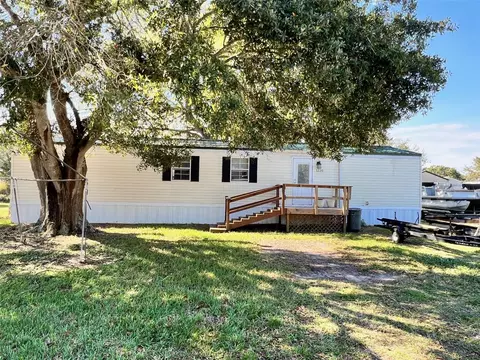 1220 9th St, Okeechobee, FL 34974