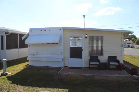 1339 Old Lakeport Lot Apt 1 Rd #1B, Moore Haven, FL 33471