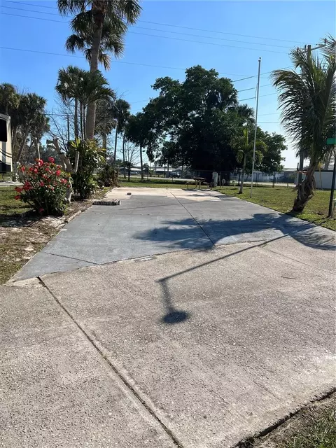 5668 SE 67th Ave, Okeechobee, FL 34974