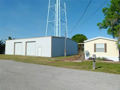 1017 1st St, Okeechobee, FL 34974 photo 1