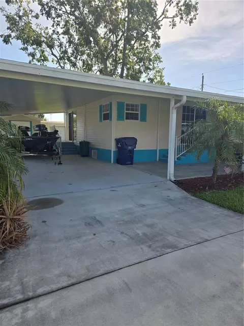 1491 Chobee St, Okeechobee, FL 34972