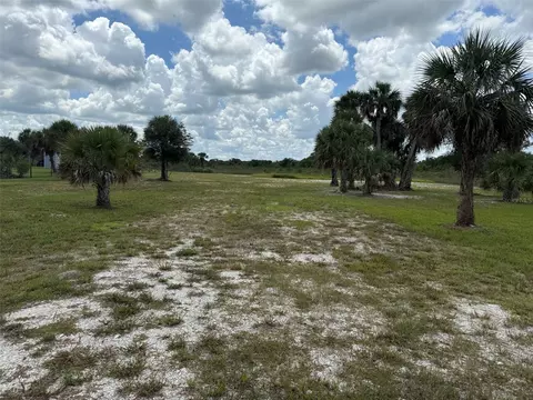 19374 NW 302nd St, Okeechobee, FL 34972