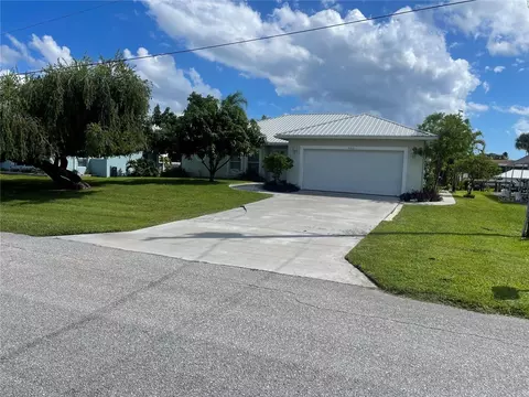 2416 SE Se 31st St SE, Okeechobee, FL 34974 photo 1