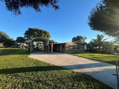 504 NW 6th St, Okeechobee, FL 34972