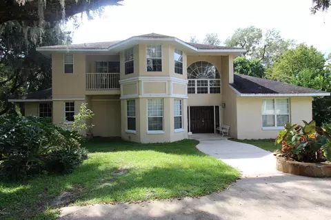 215 Simpson Dr, Interlachen, FL 32148 photo 1