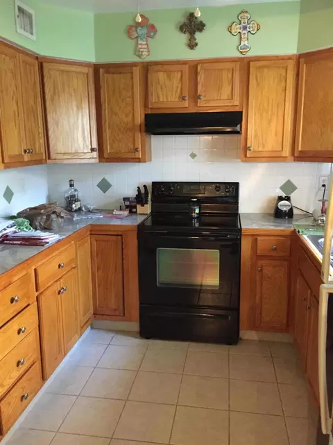 7237 NE 33rd Ct, Anthony, FL 32617 photo 4