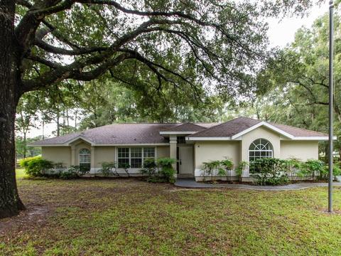 4 Hialeah Dr, Ocala, FL 34482 photo 1