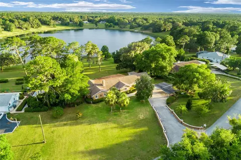 10562 SE 146th Terrace Rd, Ocklawaha, FL 32179
