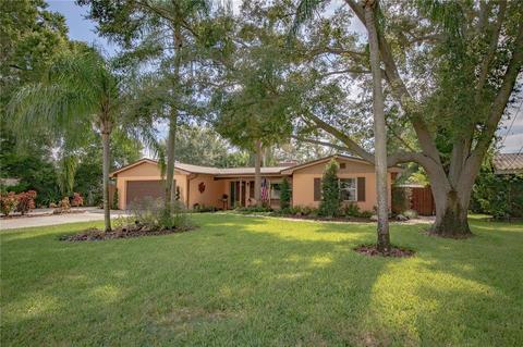 518 Imperial Dr, Largo, FL 33771 photo 1