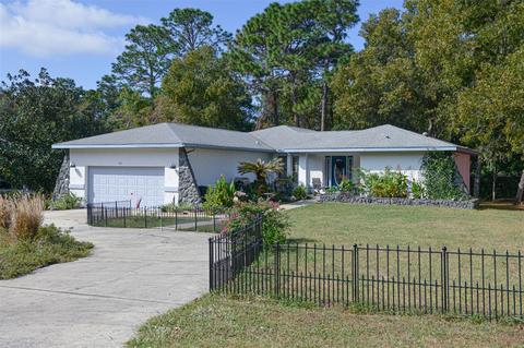 814 N Pompeo Ave, Crystal River, FL 34429