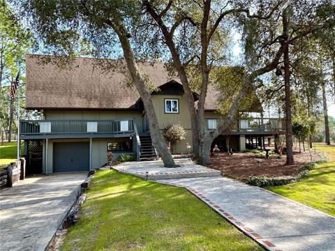 2245 E Hayes St, Inverness, FL 34453