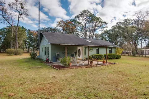 925 NE 168th St, Citra, FL 32113