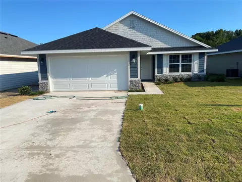 25019 SW 24th Pl, Newberry, FL 32669