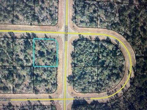 Courtland Street, Chipley, FL 32428