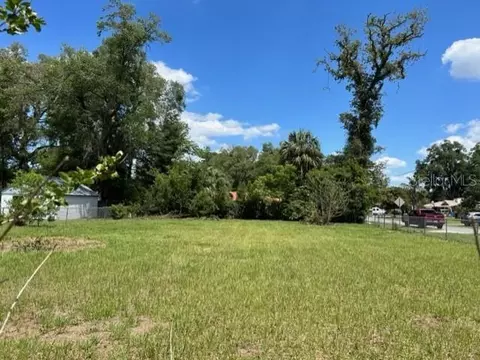 2207 NE 16th Ct, Ocala, FL 34470