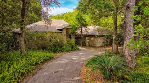 305 NE 11th Ave, Williston, FL 32696