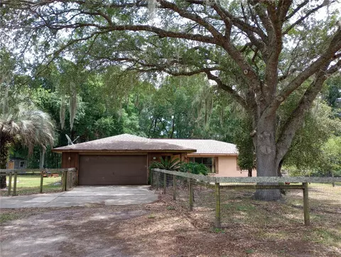 1225 NE 135th Pl, Citra, FL 32113
