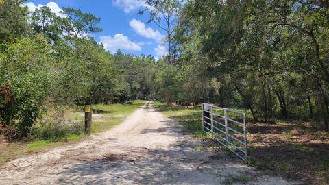 APT 1 NE 150 Ave Rd, Fort Mc Coy, FL 32134
