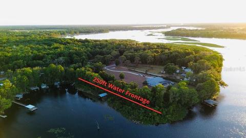 6285 W Riverbend Rd, Dunnellon, FL 34433