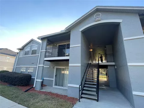 3705 SW 27th St #721, Gainesville, FL 32608