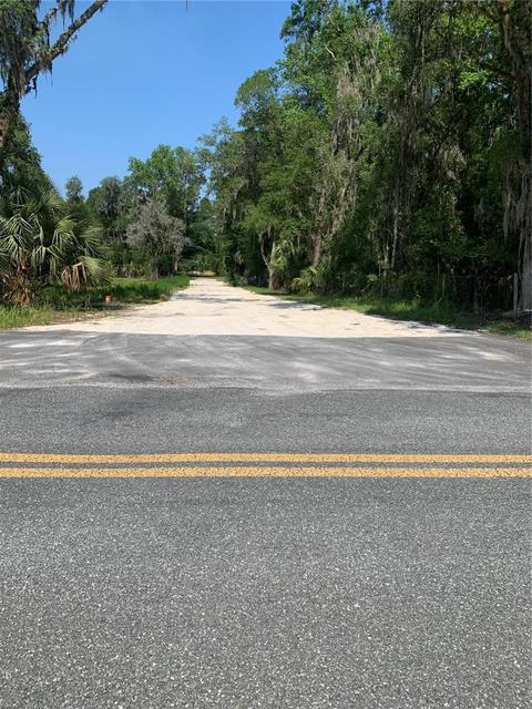 15880 NW 1ooth Ave Rd, Reddick, FL 32686