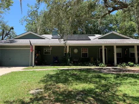 1261 W Sorrento Dr, Citrus Springs, FL 34434