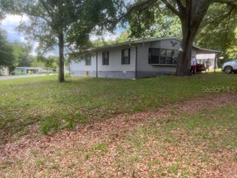 16162 SE 15th St, Ocklawaha, FL 32179