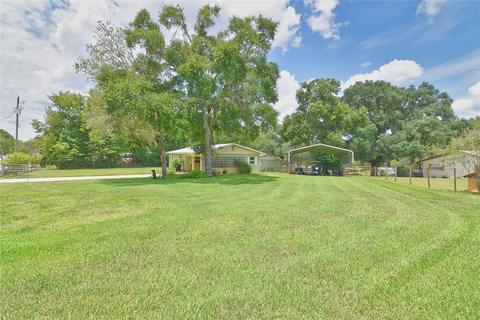 24465 NE 127th St, Salt Springs, FL 32134