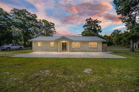 8 Middleground Rd, Ocala, FL 34482