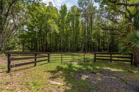 9101 W Nw 197th Pl, Micanopy, FL 32667