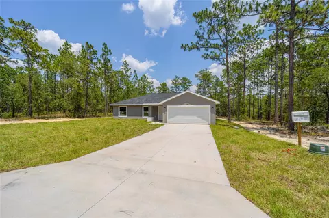 363 SW Commodore Rd, Dunnellon, FL 34431