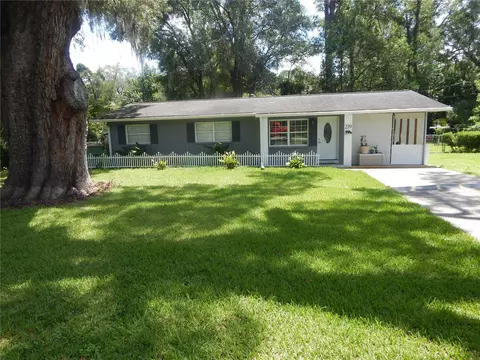 239 NE 2nd St, Williston, FL 32696 photo 1