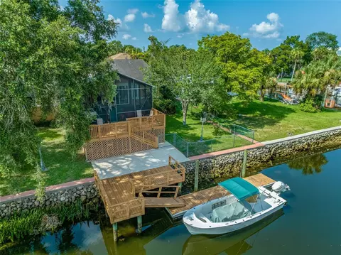 1931 NW 17th St, Crystal River, FL 34428