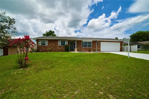 1216 N Old Mill Dr, Deltona, FL 32725