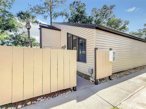 2446 NE 7th St, Ocala, FL 34470 photo 1