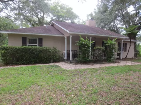 8068 SE 180 Avenue Rd, Ocklawaha, FL 32179