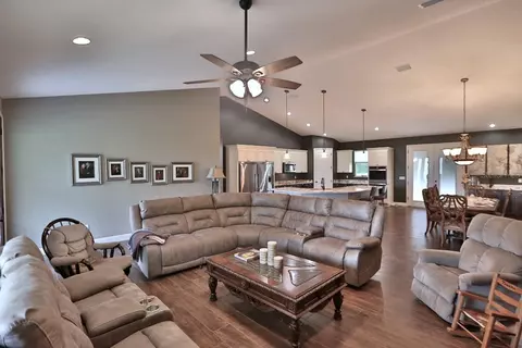 5015 W Anthony Rd, Ocala, FL 34475