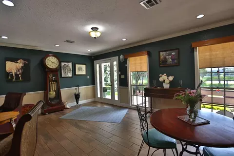 Entry Way - 13450 NW Gainesville Rd, Reddick, FL 32686 photo 4 of 5
