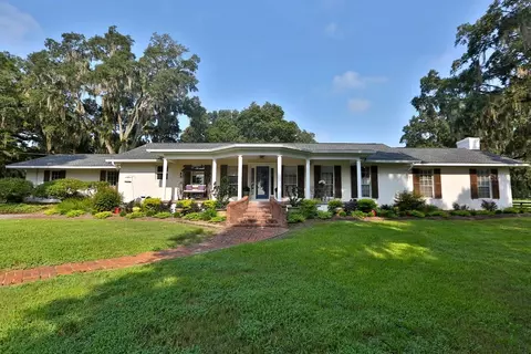 Exterior - 13450 NW Gainesville Rd, Reddick, FL 32686 photo 5 of 22