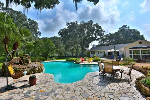 Exterior - 13450 NW Gainesville Rd, Reddick, FL 32686 photo 13 of 22